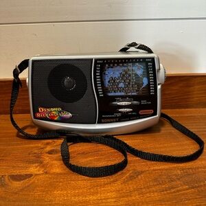 Sonnet Portable Radio R-3582 12 Band World Receiver FM/AM Dynamo Rechargeable